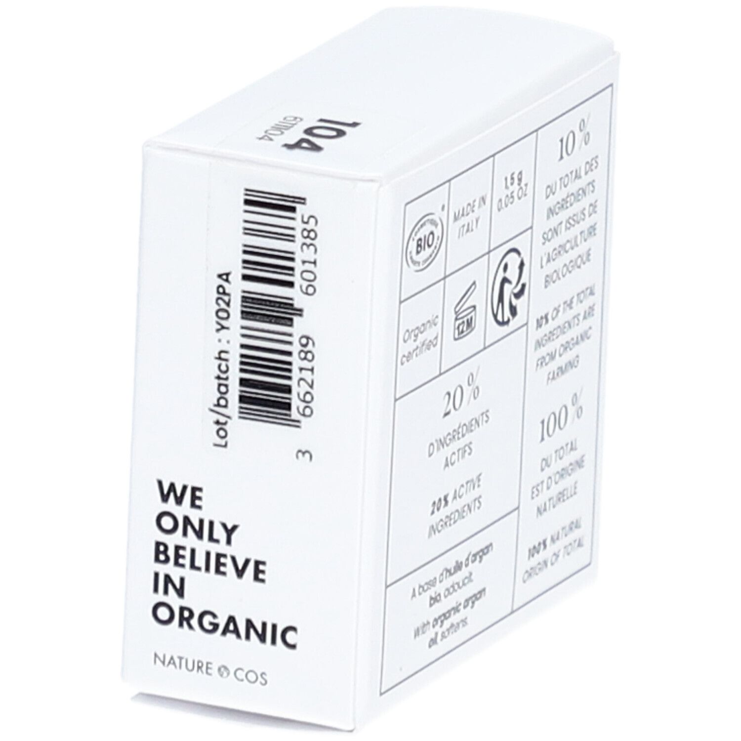 Karton mit Informationen. Aufschrift: BIO, 1,5 g, 20% Wirkstoffe, 10% Inhaltsstoffe aus biologischer Landwirtschaft, We only believe in organic.