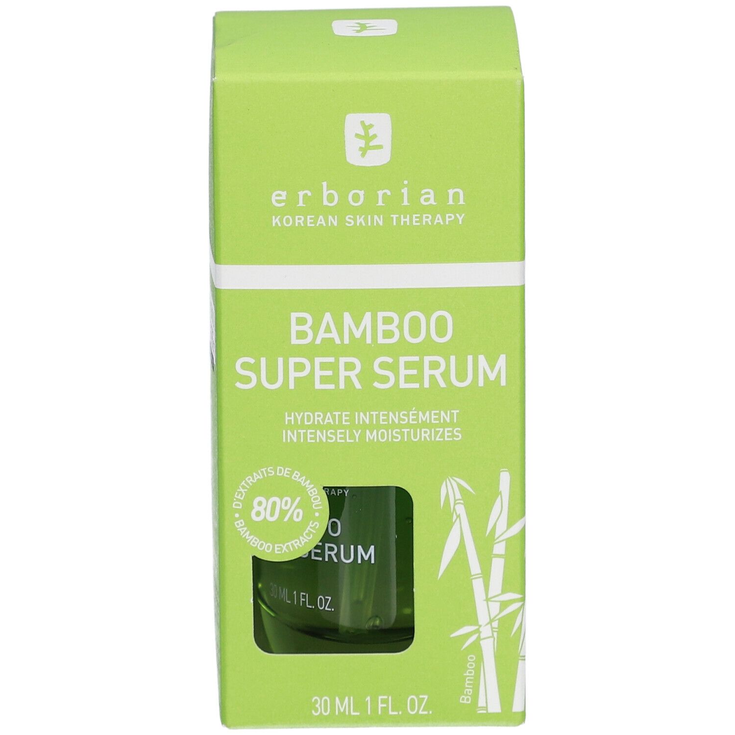 Boîte verte avec nom du produit: Bamboo Super Serum. Une bouteille est visible dans la boîte. 80% d'extrait de bambou. 30 ml.
