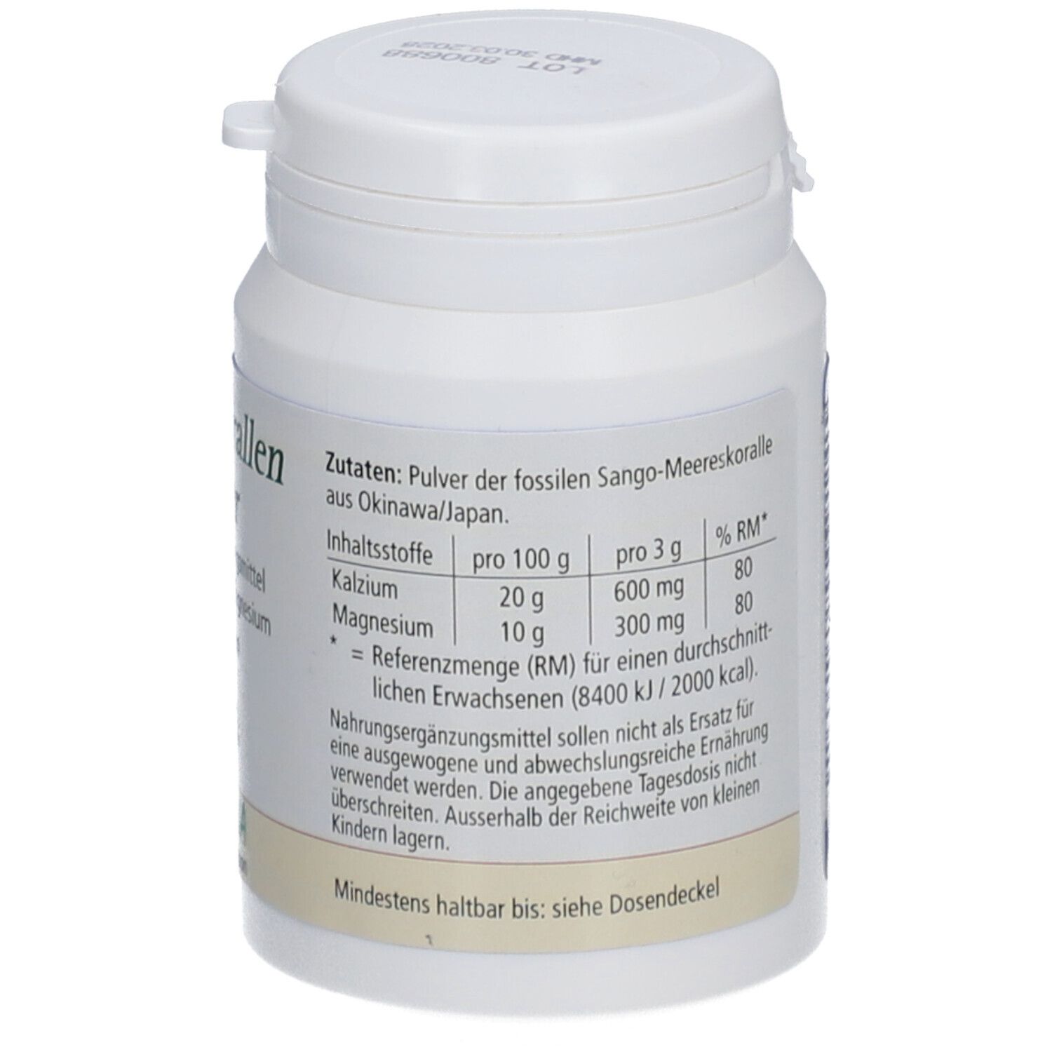 Boîte blanche avec tableau nutritionnel. 'Sango Korallen'. Contient calcium et magnésium. Informations pour 100g et pour 3g. A consommer de préférence avant : voir couvercle.