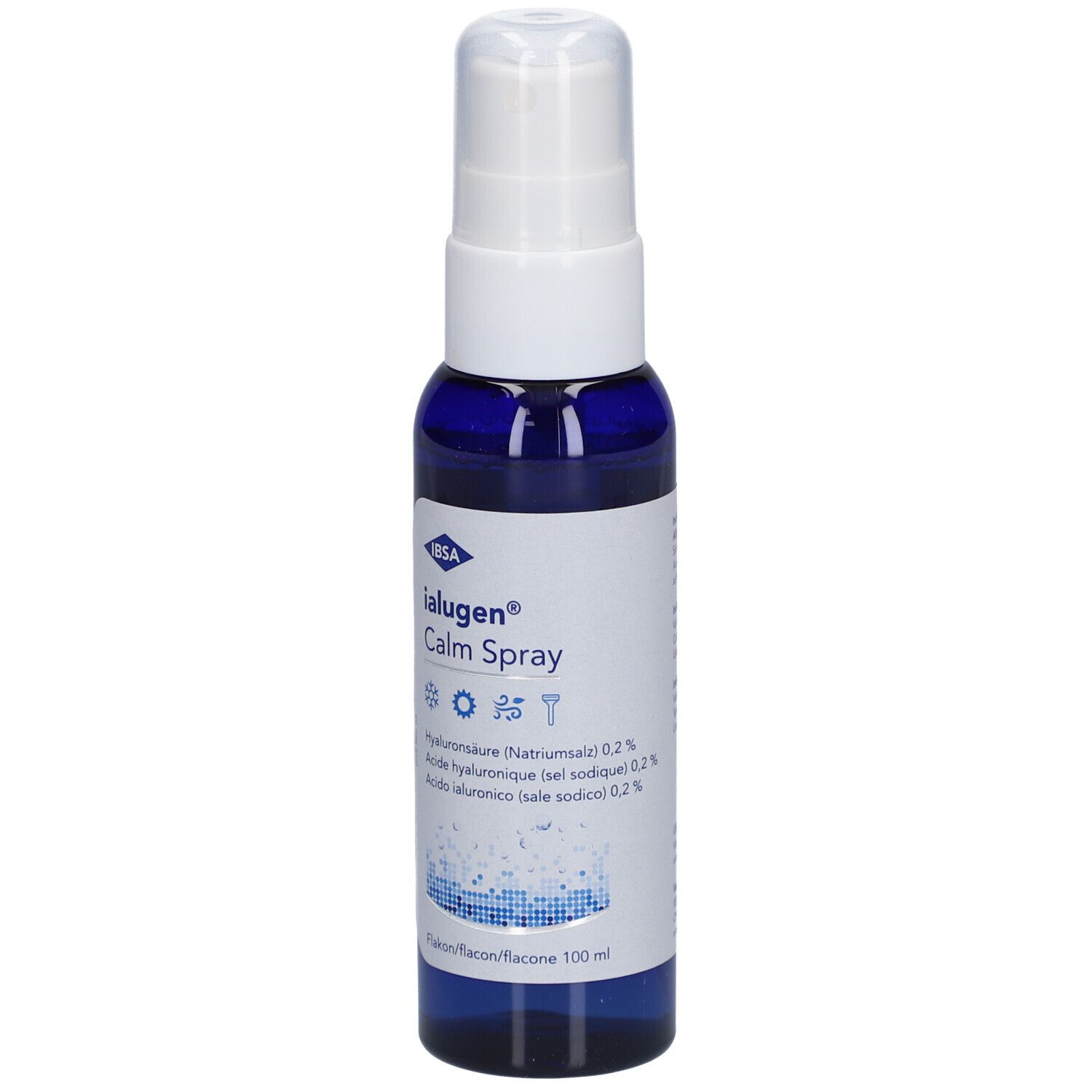 Blau-transparente Flasche mit weißem Sprühkopf. Beschriftung: Ialugen Calm Spray, Hyaluronsäure. Flakon.