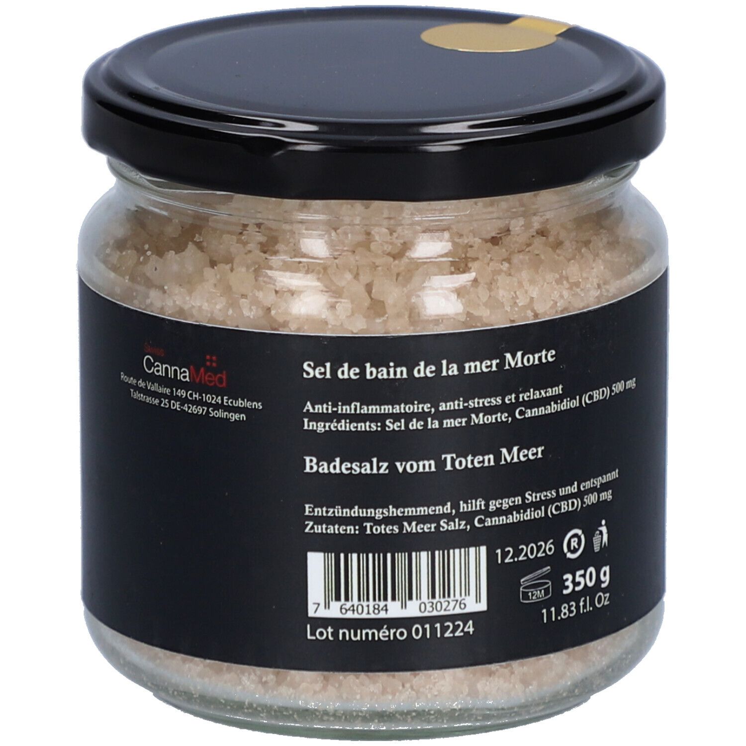 Pot de sel de bain. Étiquette noire avec informations produit et logo CannaMed. 350 g, 11.83 fl. oz. Couvercle noir avec sceau doré.