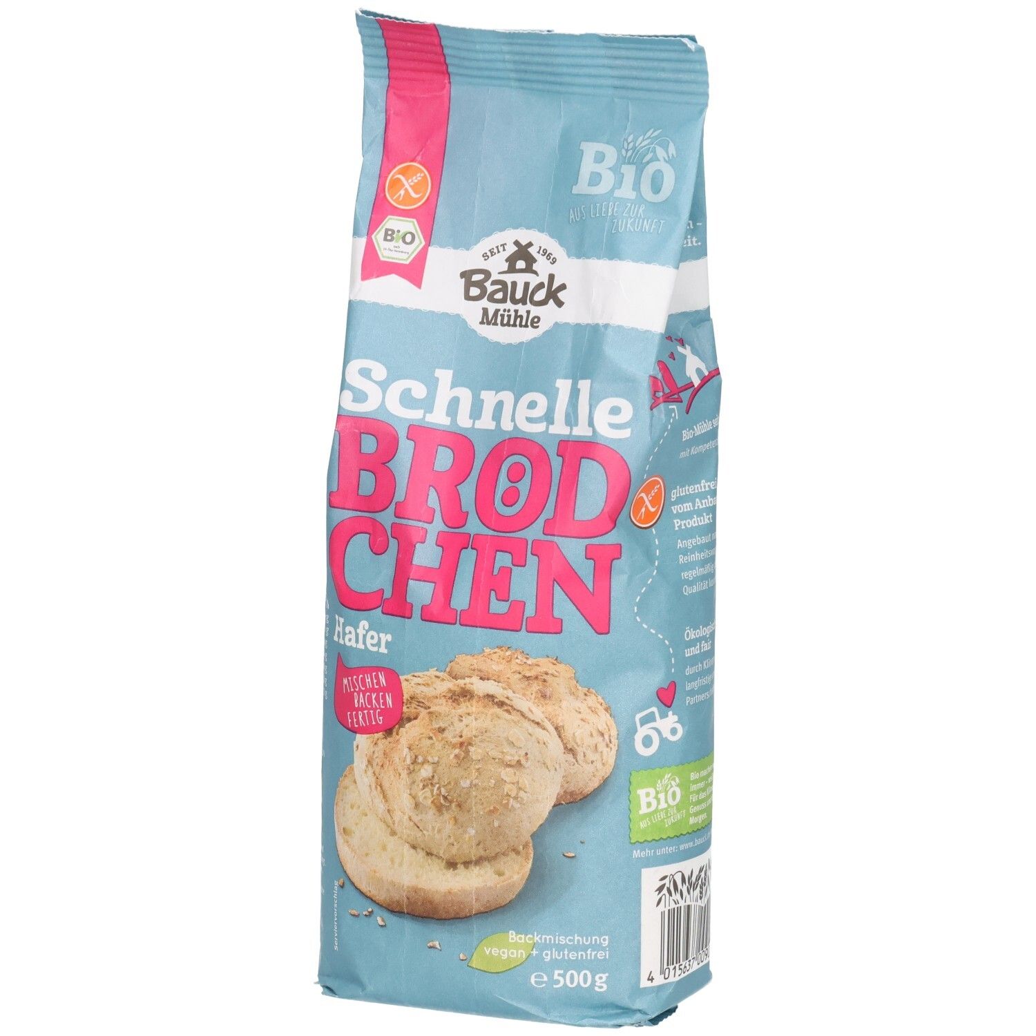 Hellblaue Verpackung mit "Bauck Mühle Schnelle Brötchen Hafer Backmix glutenfrei". Abbildung von Brötchen. Bio-Siegel.