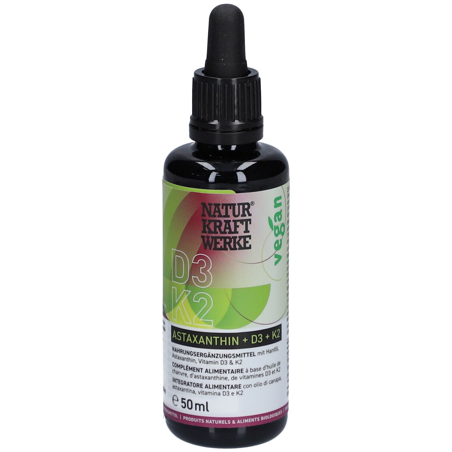 Braune Glasflasche mit schwarzem Deckel und Pipette. Etikett mit "NATURKRAFTWERKE D3 K2" und "vegan".
