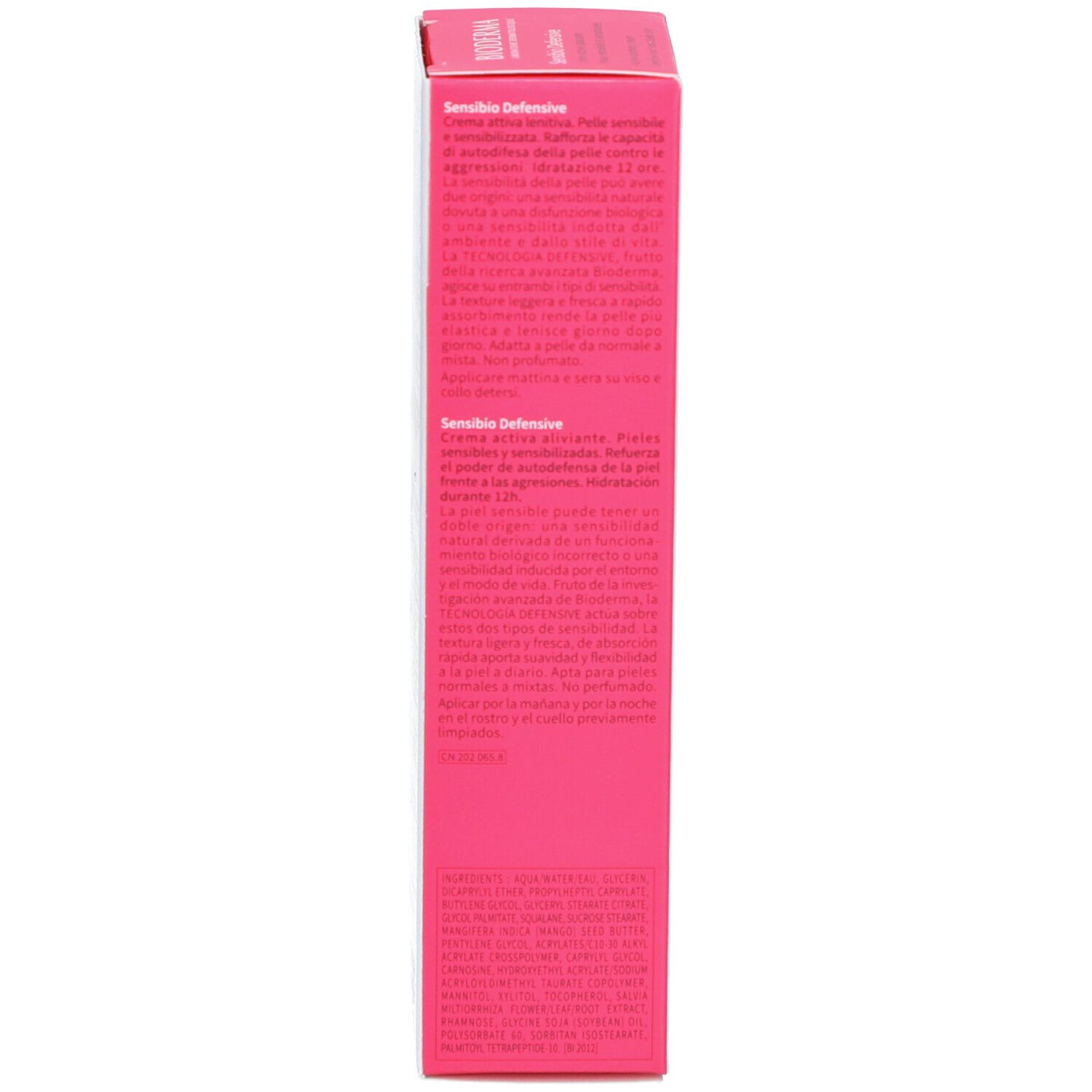Seite der Verpackung. Text in mehreren Sprachen. BIODERMA Sensibio Defensive. Rosa.