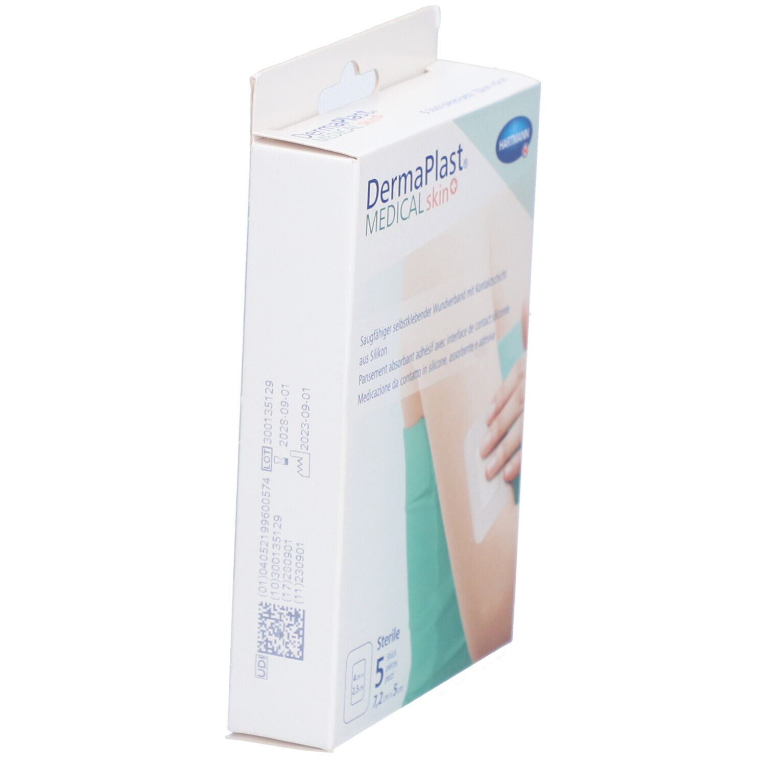 Seitenansicht der Verpackung von Dermaplast® Medical skin+ Vliespflaster. Aufgedruckte Informationen und ein QR-Code sind sichtbar.