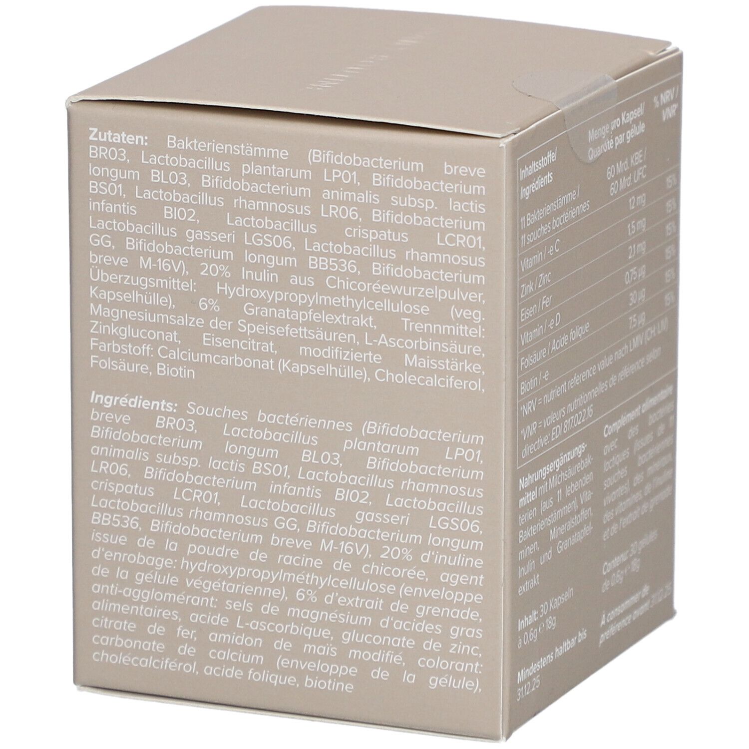 Box-Rückseite. Auflistung der Zutaten, einschließlich Bakterienstämme. Beige Hintergrund. Mindestens haltbar bis 31.12.25.