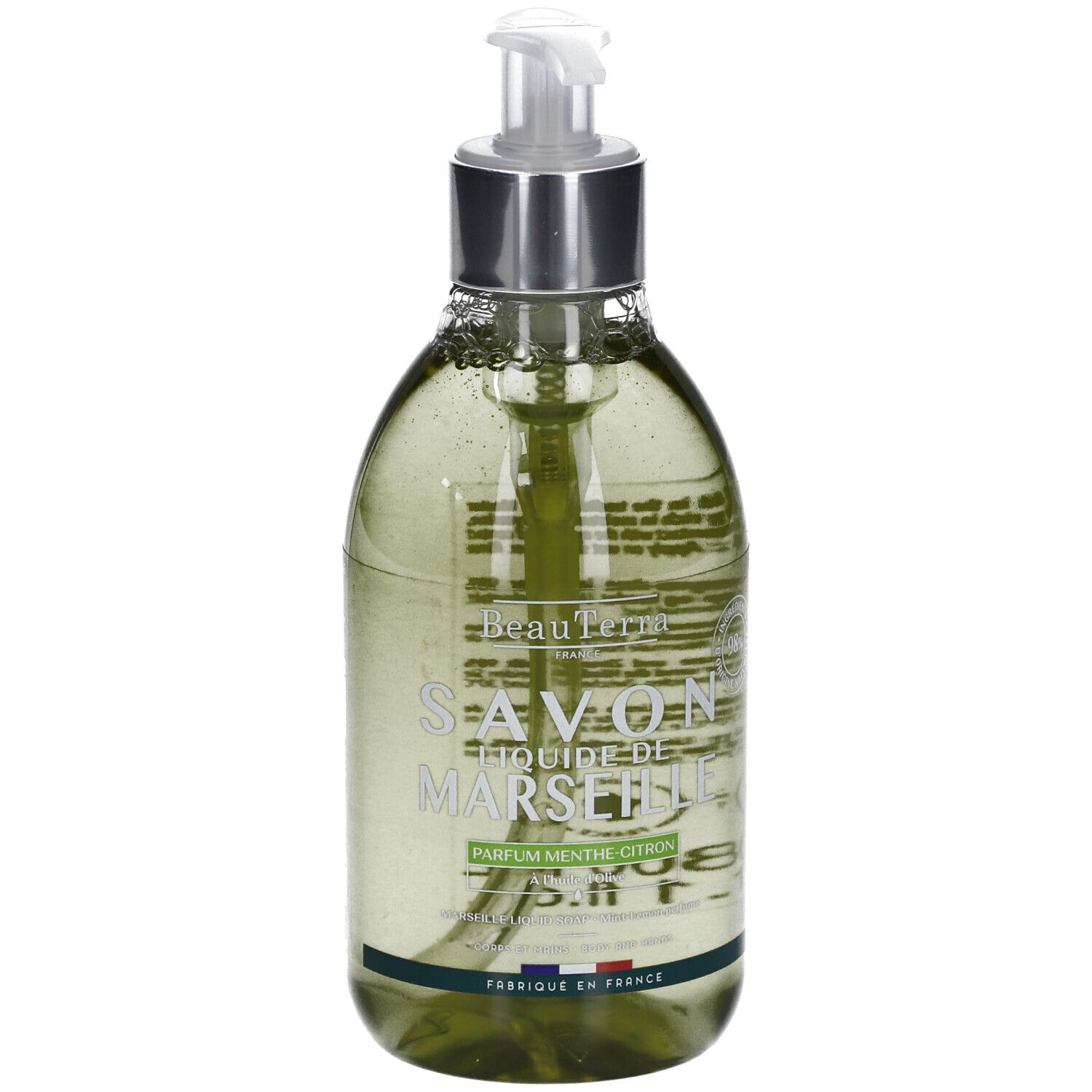 Flüssigseife mit Spender. Transparentes, grünes Produkt. Aufschrift: Savon liquide de Marseille, Parfum Menthe-Citron. Hergestellt in Frankreich.