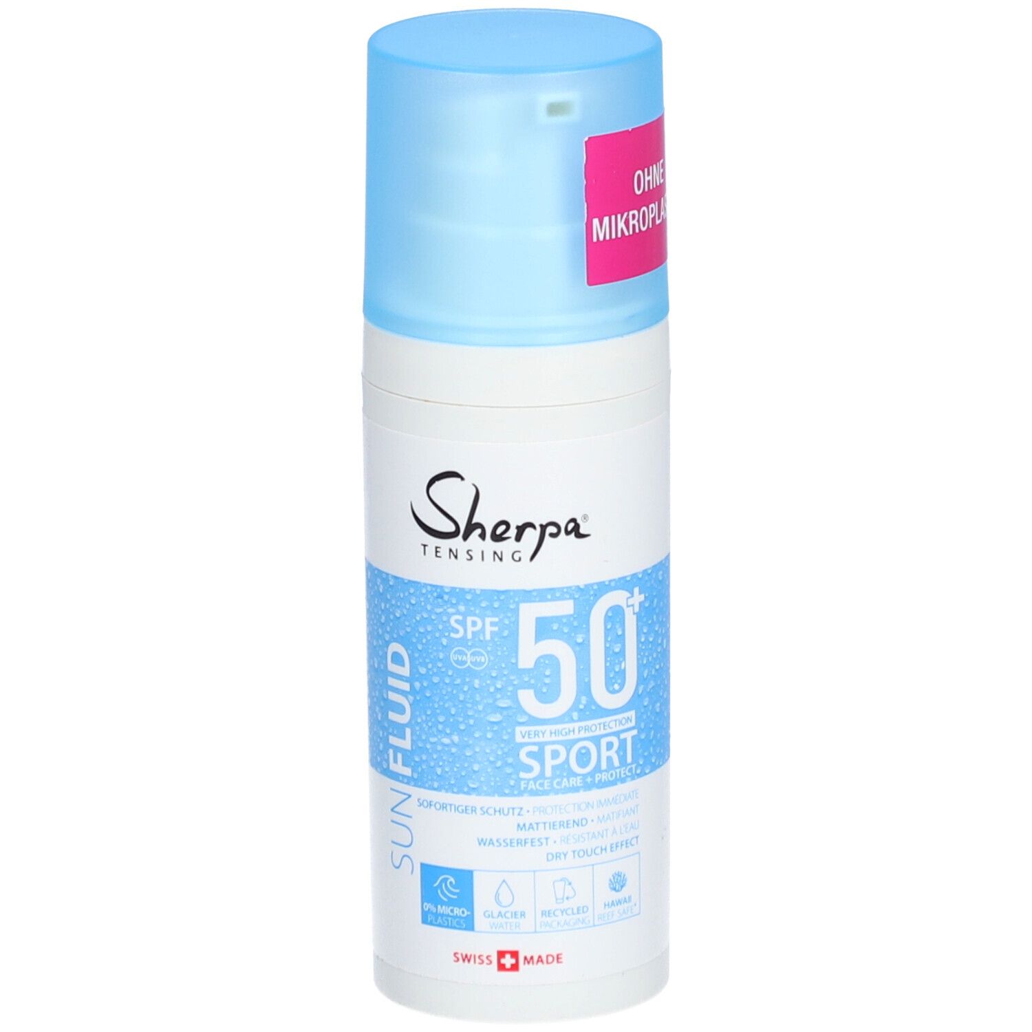 Sonnenfluid-Flasche mit blauem Deckel. Aufschrift: Sherpa Tensing, SPF 50+, Sport, Sun Fluid. Pinker Aufkleber: Ohne Mikroplastik.