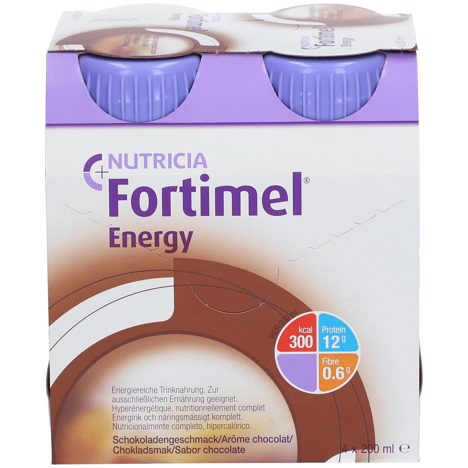 Packung mit vier Flaschen Fortimel Energy Schokolade. Jede Flasche hat einen lila Deckel und ein braunes Etikett. Die Verpackung zeigt Nährwertangaben.