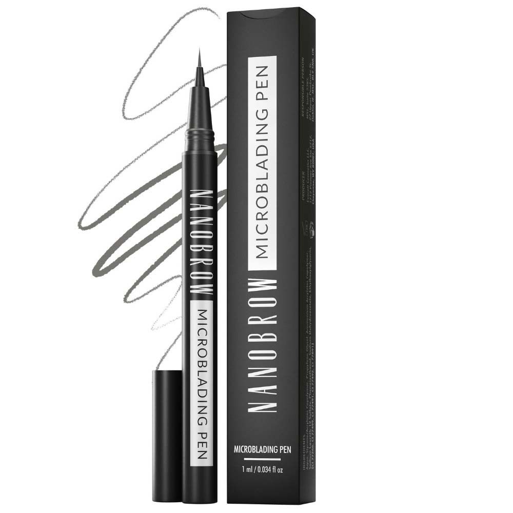 Schwarzer Stift mit Kappe und Verpackung. Aufschrift: NANOBROW MICROBLADING PEN. Graue Striche.