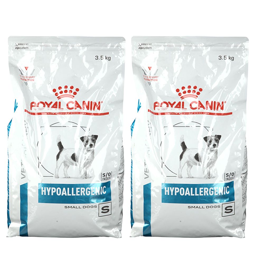 Deux paquets de ROYAL CANIN Veterinary Hypoallergenic Small Dogs S. Inscription : 3,5 kg, Hypoallergenic, image d'un chien.