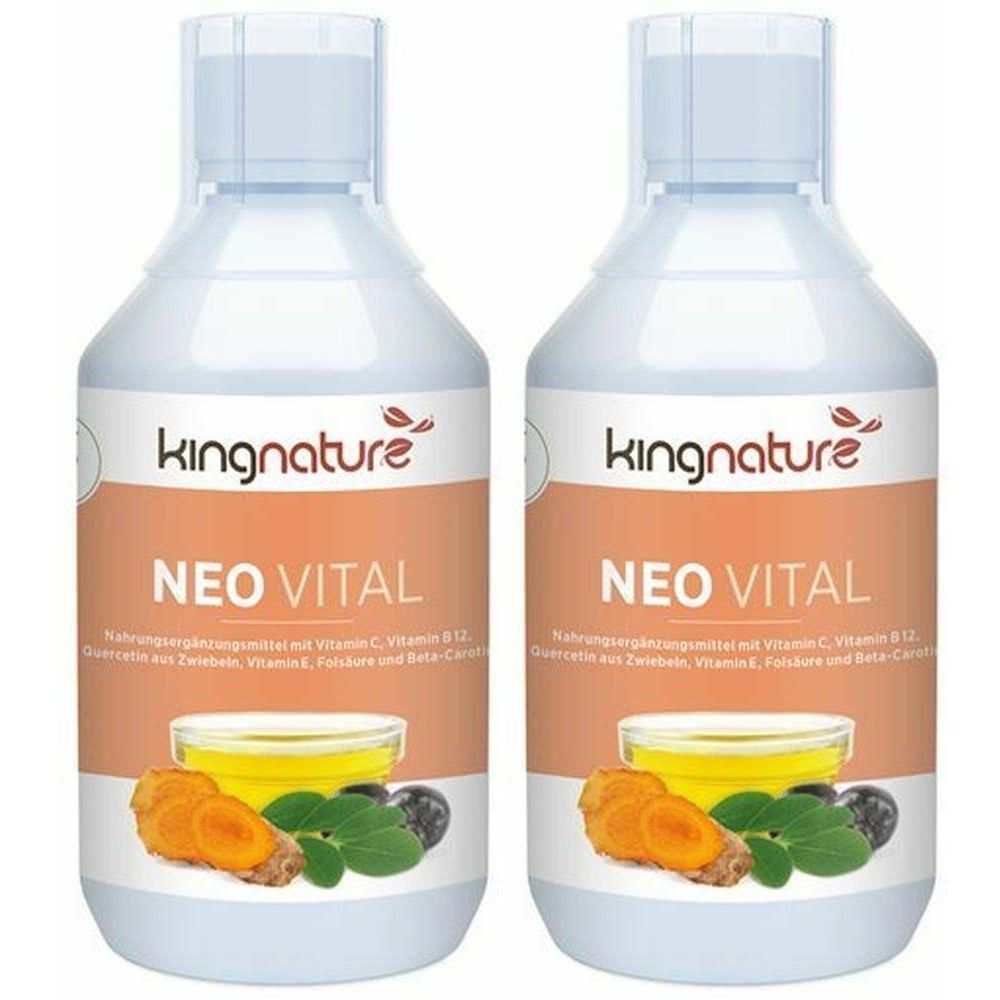 Zwei Flaschen kingnature NEO VITAL. Weiße Flaschen mit hellbraunem Etikett. Aufschrift: kingnature, NEO VITAL. Abbildung von Zutaten.