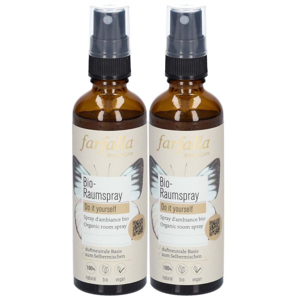 Zwei braune Sprühflaschen mit schwarzem Sprühkopf. Auf den Etiketten steht "farfalla" und "Bio-Raumspray".