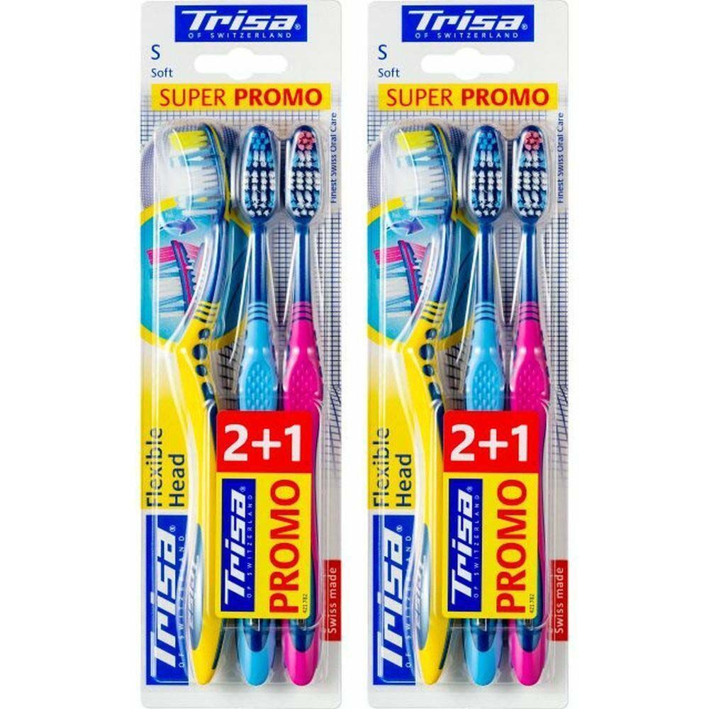 Zwei Packungen Zahnbürsten. Jede Packung enthält drei Zahnbürsten. Blaue, gelbe und pinke Griffe. "2+1 Promo" und "Trisa" Schriftzug.