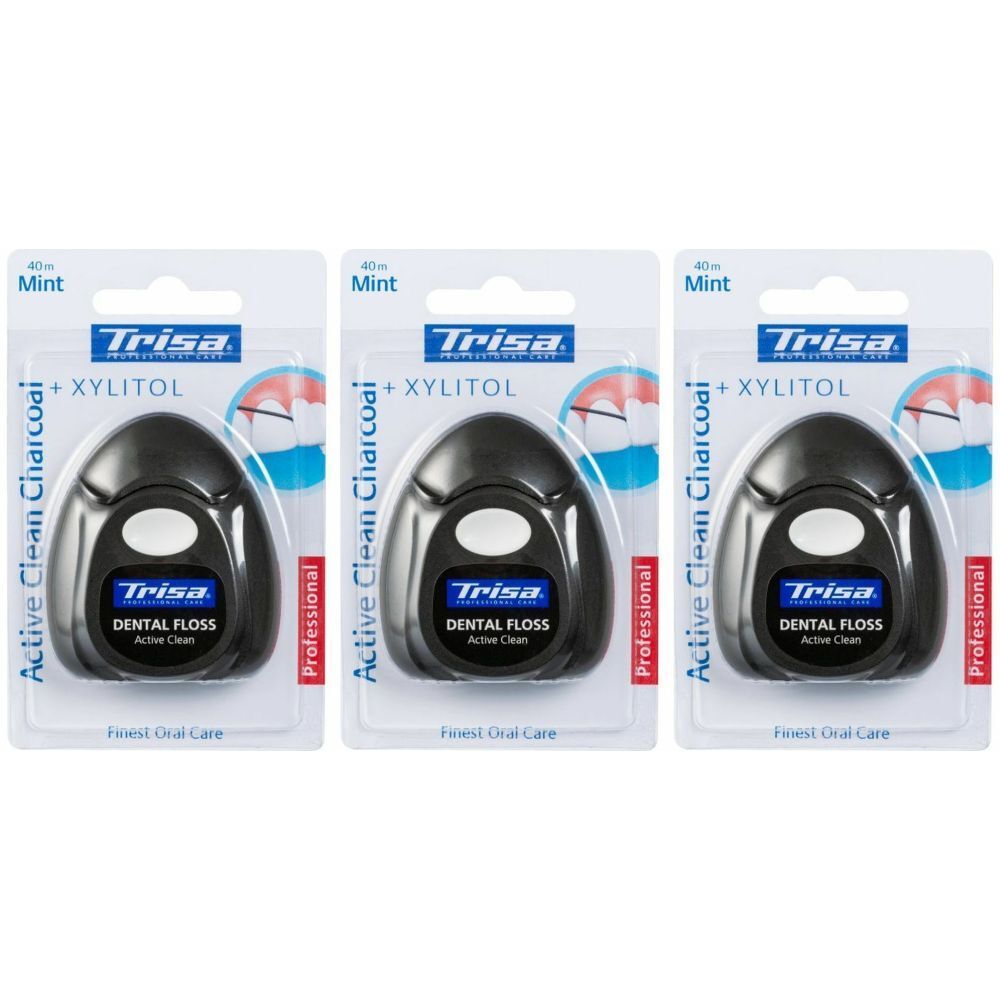 Drie verpakkingen van tandzijde. Zwarte containers met witte knop, op wit karton. Merk: Trisa, tekst: Dental Floss.