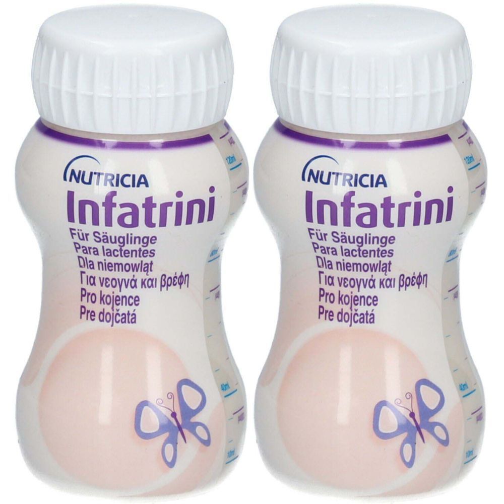 Deux bouteilles de lait infantile Infatrini avec bouchons blancs. Inscriptions : Nutricia, Infatrini, Für Säuglinge, Para lactentes, Dla niemowląt, etc. Motif papillon.