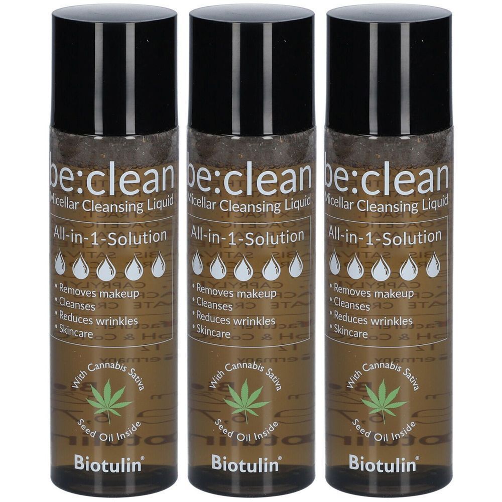 Drei Flaschen Biotulin Mizellares Reinigungsliquid. Schwarzer Deckel, braune Flüssigkeit. Aufschrift: be:clean, All-in-1-Solution, Cannabis Sativa.