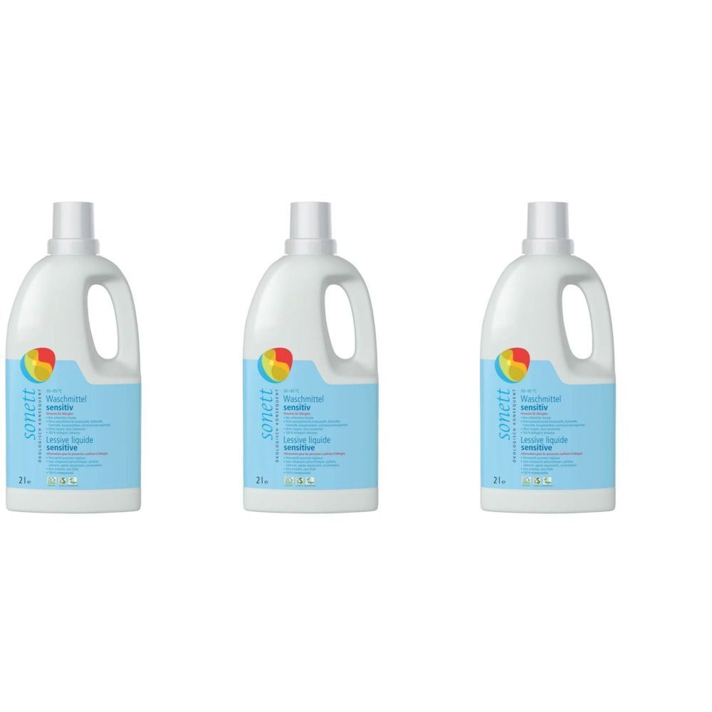 Drei weiße Flaschen mit blauem Etikett. Auf dem Etikett steht "sonett Waschmittel sensitiv".