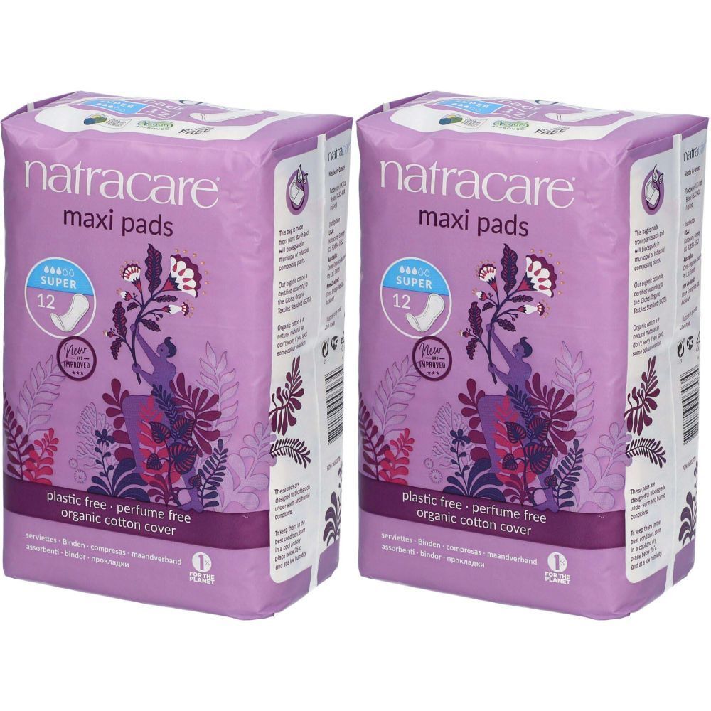 Zwei Packungen Damenbinden. Aufschrift: Natracare maxi pads, Super, 12 Stück. Verpackung lila mit floralem Muster.