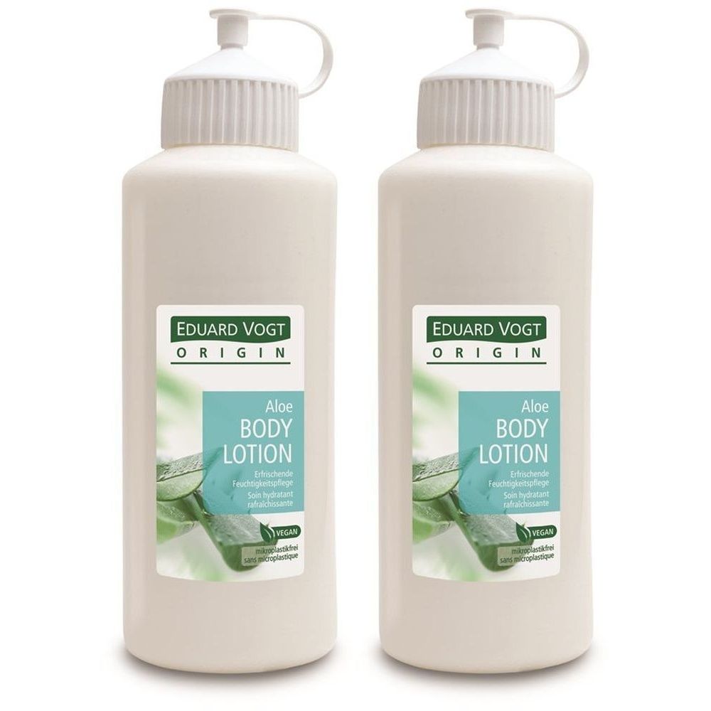 Zwei Flaschen EDUARD VOGT ORIGIN Aloe Body Lotion. Weiße Flaschen mit grün-weißem Etikett. Aufschrift: Aloe Body Lotion.
