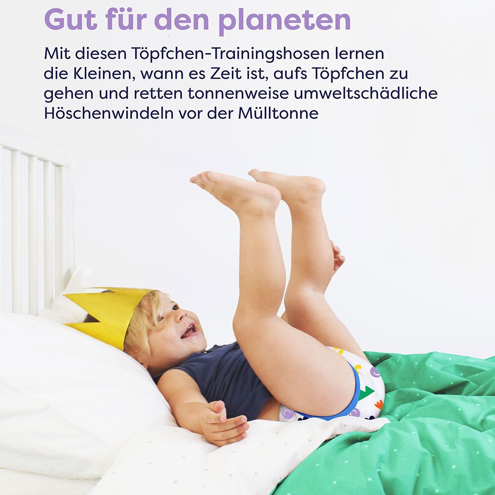 Enfant avec culotte d'apprentissage sur le lit. Texte: Bon pour la planète. Apprentissage de la propreté.