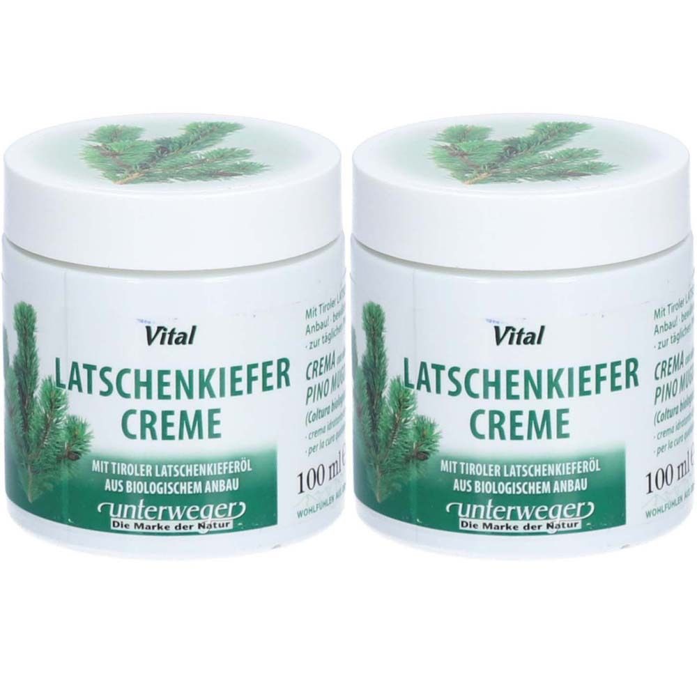 Zwei weiße Tiegel mit grünen Etiketten. Aufschrift: Latschekiefer Creme, Vital, Unterweger. Deckel mit Tannenzweig-Motiv.