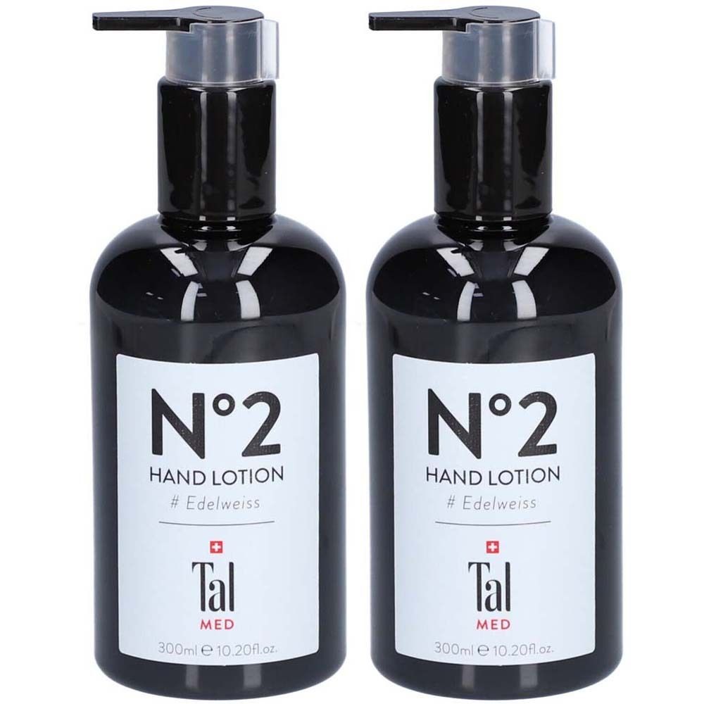 Zwei schwarze Flaschen mit Pumpaufsatz. Aufkleber mit "N°2 Hand Lotion", "Tal MED" und Inhaltsangabe.