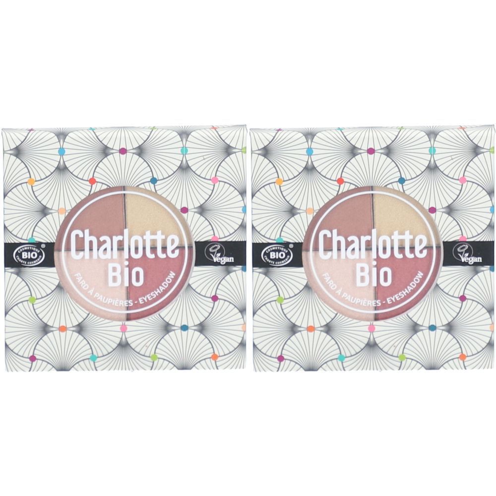 Deux palettes de fards à paupières Charlotte Bio. Chaque palette contient quatre couleurs. Inscriptions : Bio, Vegan, Charlotte Bio, fard à paupières.
