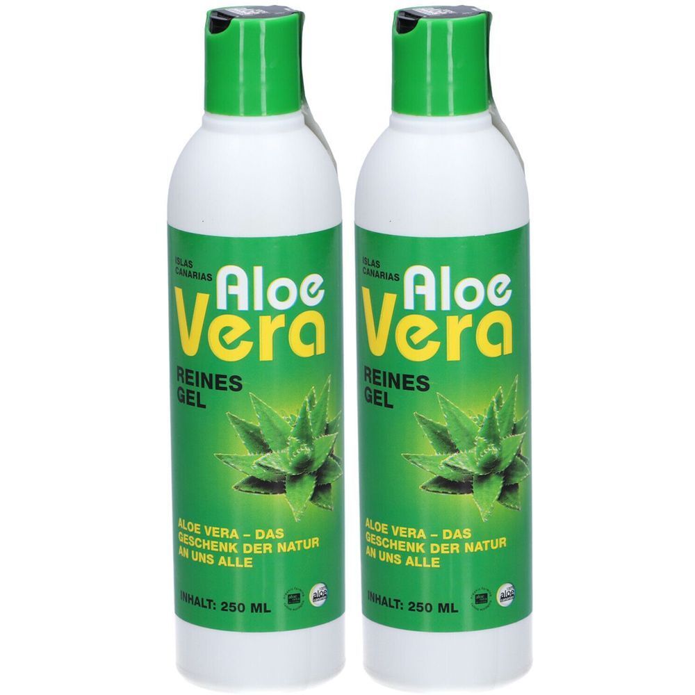 Deux flacons de gel d'aloe vera. Bouteilles blanches avec étiquette verte et texte. Bouchon noir.