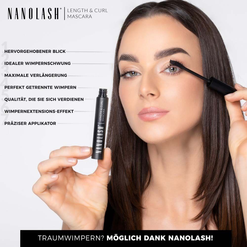 Frau hält Mascara-Tube. Aufschrift: NANOLASH Length & Curl Mascara. Text.