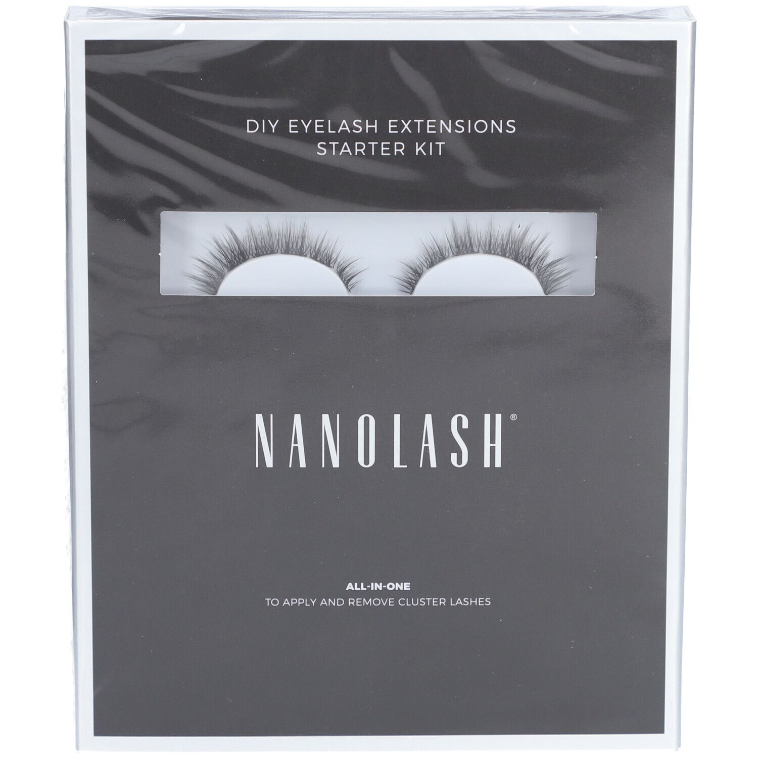NANOLASH Divine Etui. Schwarze Verpackung mit Fenster. Sichtbar: Wimpern. Text: DIY Eyelash Extensions Starter Kit, NANOLASH, All-in-One.