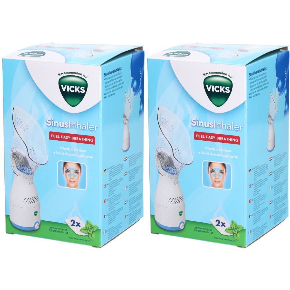 Deux boîtes de produit. Inscription : Vicks Sinus Inhaler. Image du produit. Emballage bleu et blanc avec image du produit.