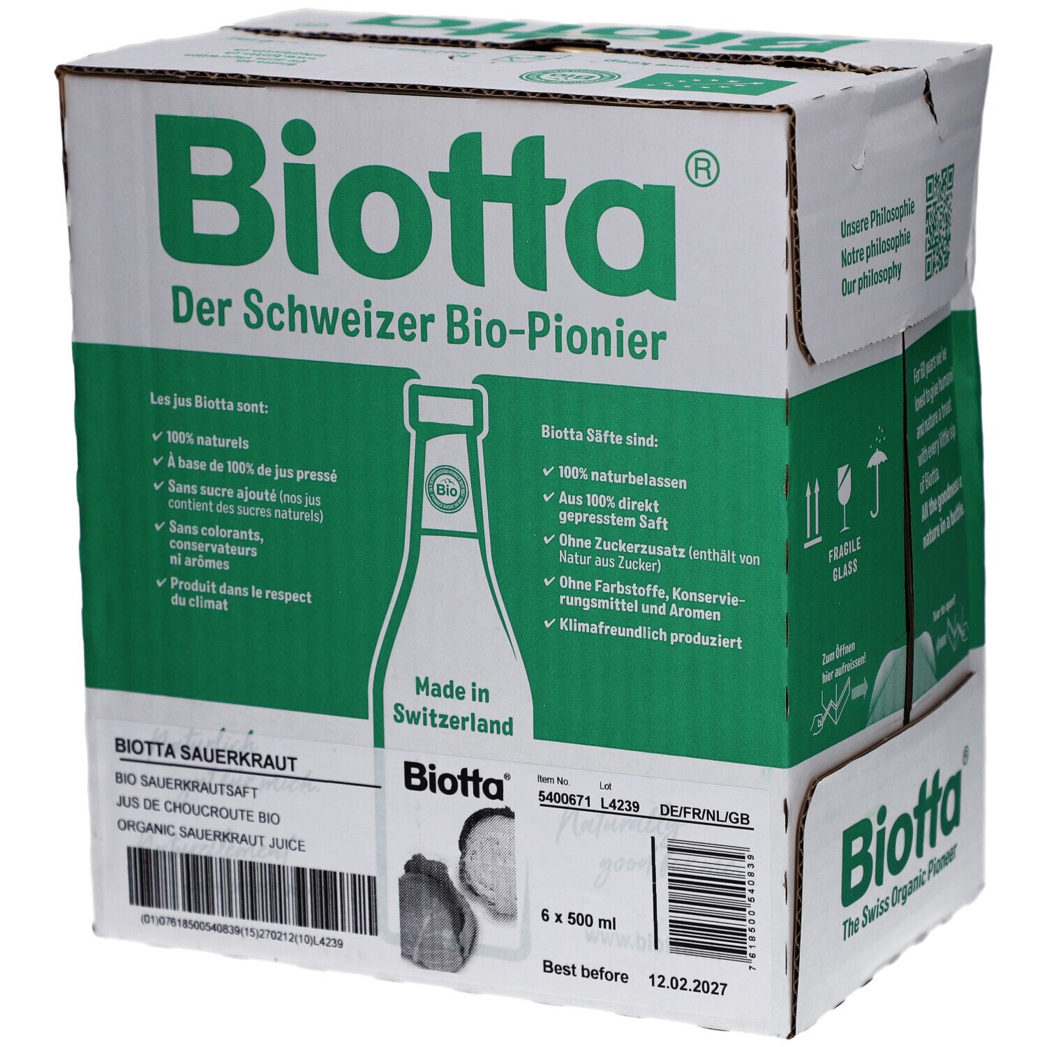 Karton mit Biotta Sauerkrautsaft. Grüne und weiße Verpackung. Text: 6 x 500 ml, Bio, Made in Switzerland.