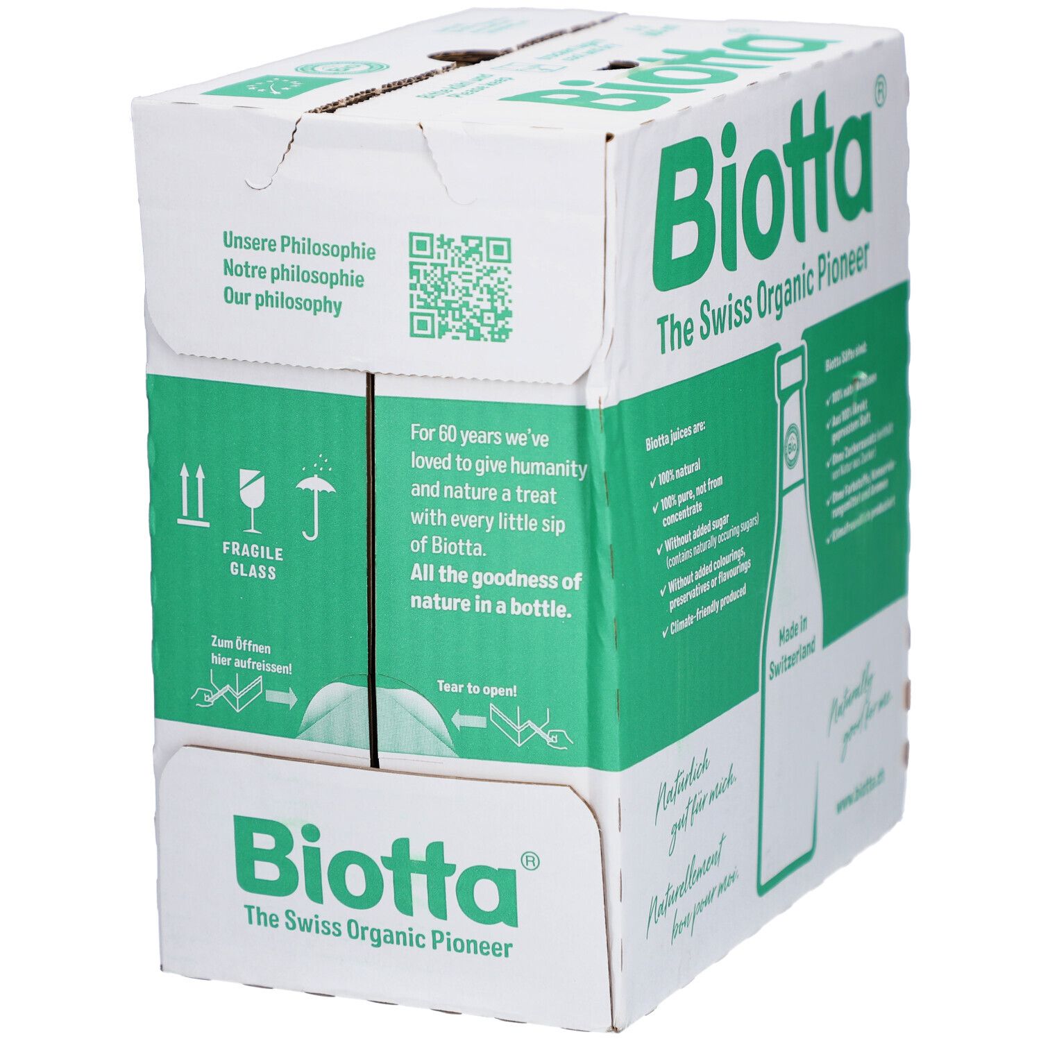 Karton mit Biotta Sauerkrautsaft. Grüne und weiße Verpackung. Text: Bio, Made in Switzerland, Natur.