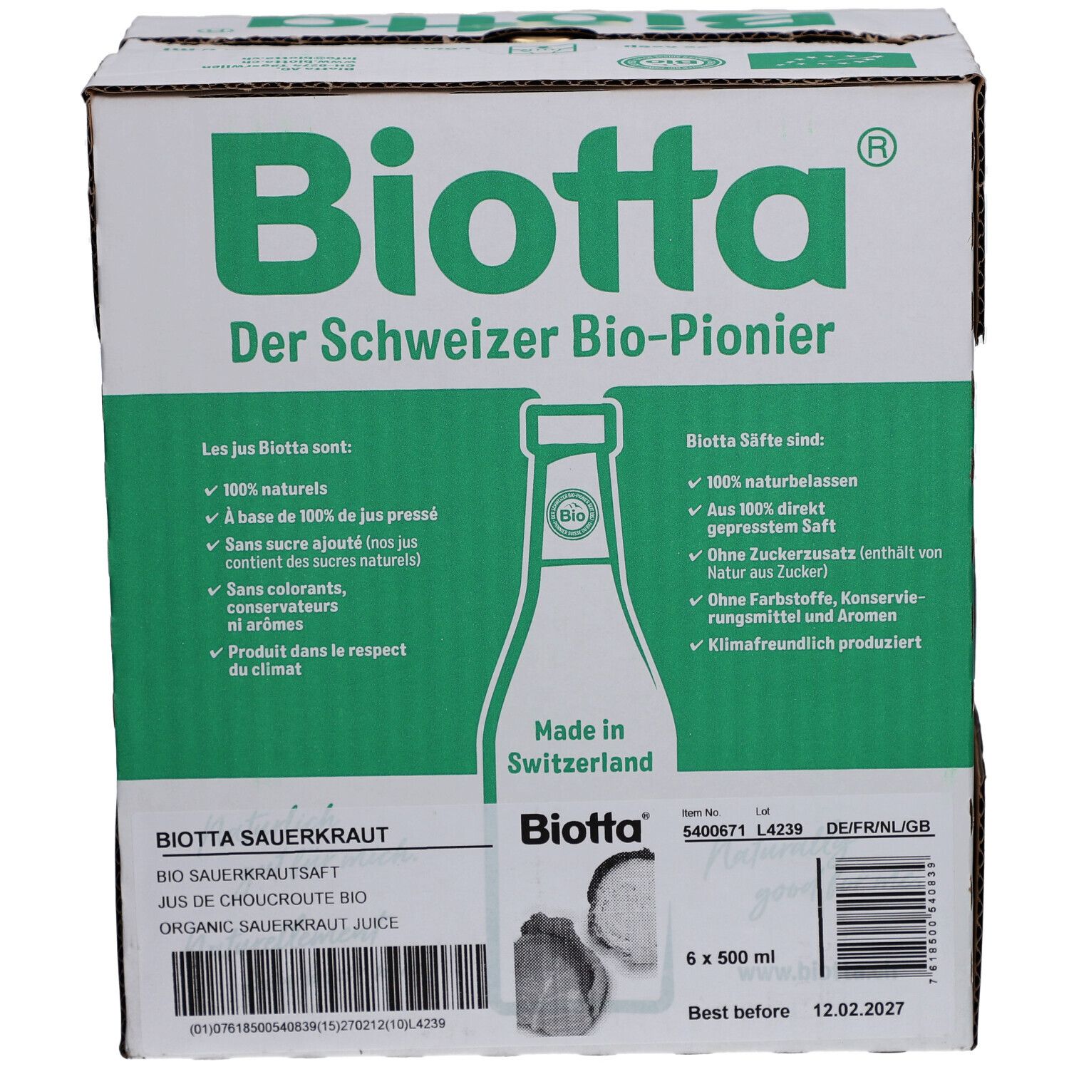 Karton mit Biotta Sauerkrautsaft. Grüne und weiße Verpackung. Text: 6 x 500 ml, Bio, Made in Switzerland.