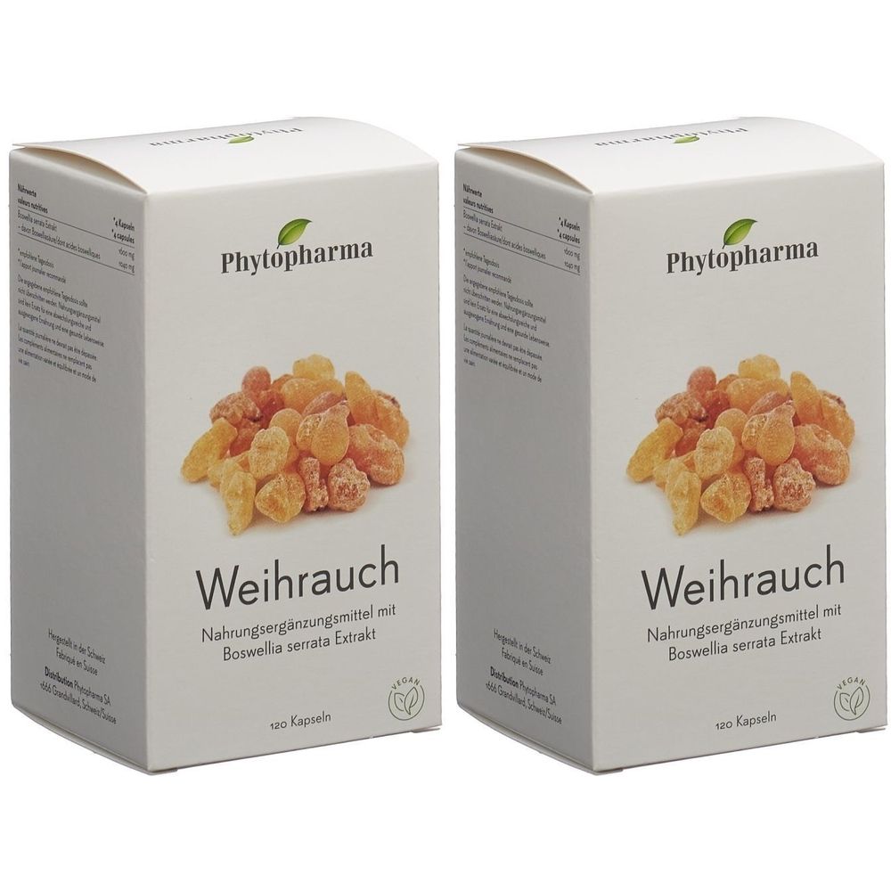 Zwei weiße Kartons mit "Weihrauch"-Aufdruck. Marke Phytopharma. Abbildung von Harz. Text: Nahrungsergänzungsmittel mit Boswellia serrata Extrakt.