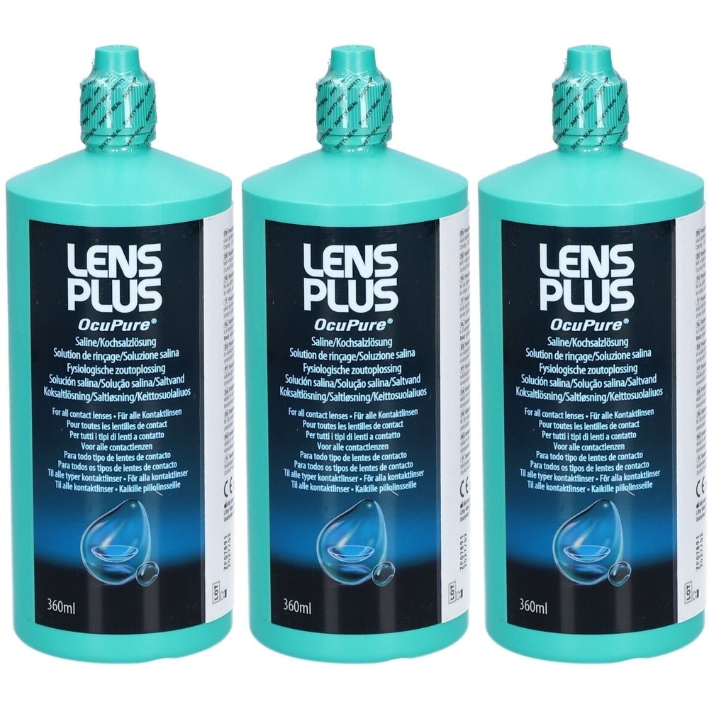 Drei Flaschen LENS PLUS OcuPure Spüllösung. Türkisgrüne Flaschen mit weißem Etikett und grünem Deckel. 360ml.