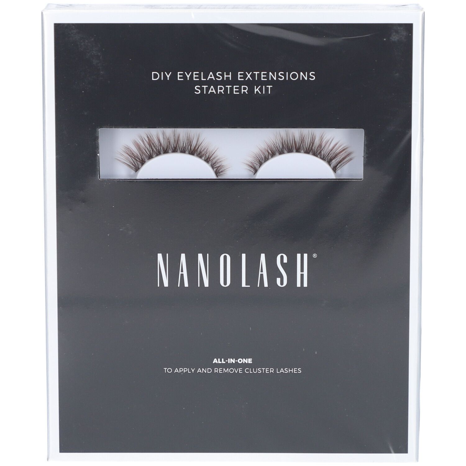 NANOLASH® DIY Wimpernverlängerung Starter Kit. Schwarze Verpackung mit Produktansicht. Enthält Wimpern und Applikator.