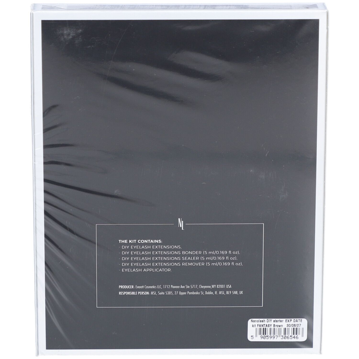 Rückseite des NANOLASH® DIY Wimpernverlängerung Starter Kits. Text mit Inhaltsstoffen und Herstellerinformationen. Farbcode: Fantasy Brown.