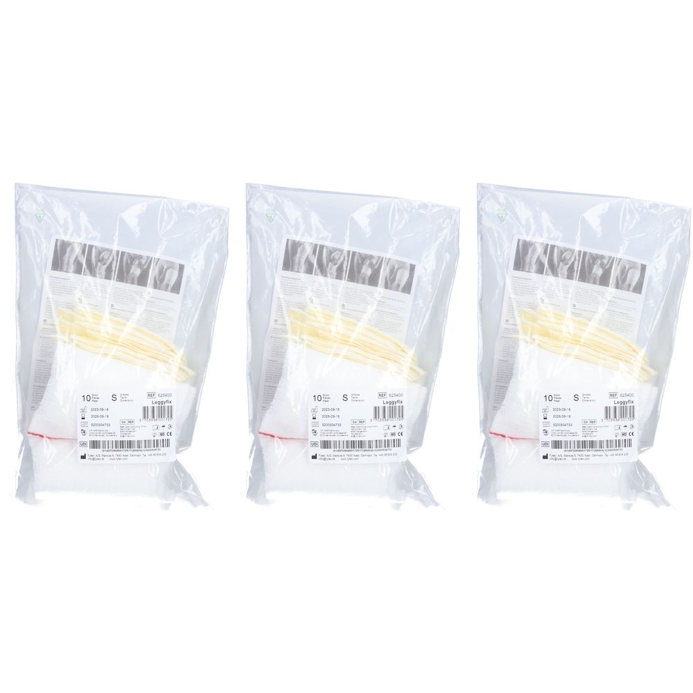 Trois sachets transparents contenant des articles médicaux jaunes et blancs. Chaque sachet contient une carte d'information.
