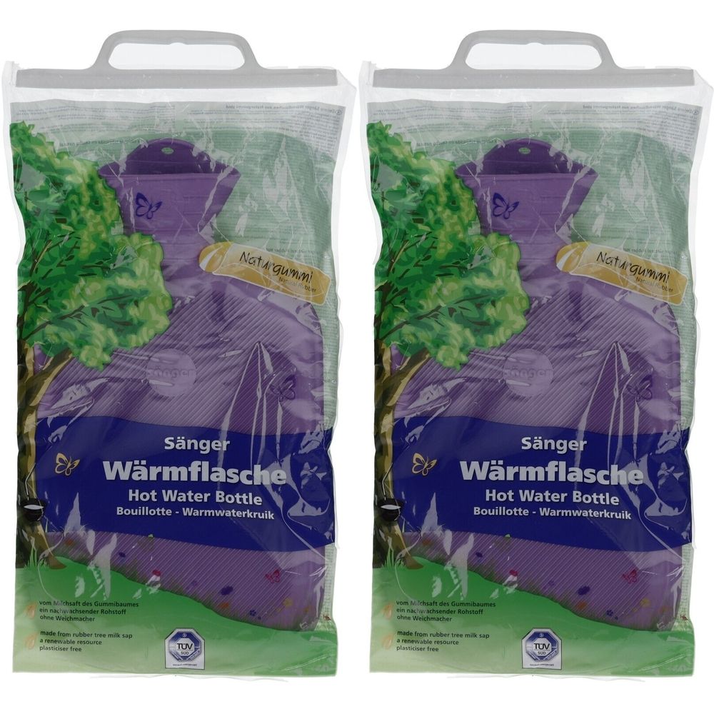 Deux bouillottes dans un emballage plastique. Inscription : Sänger Wärmflasche, Hot Water Bottle. Avec poignée.