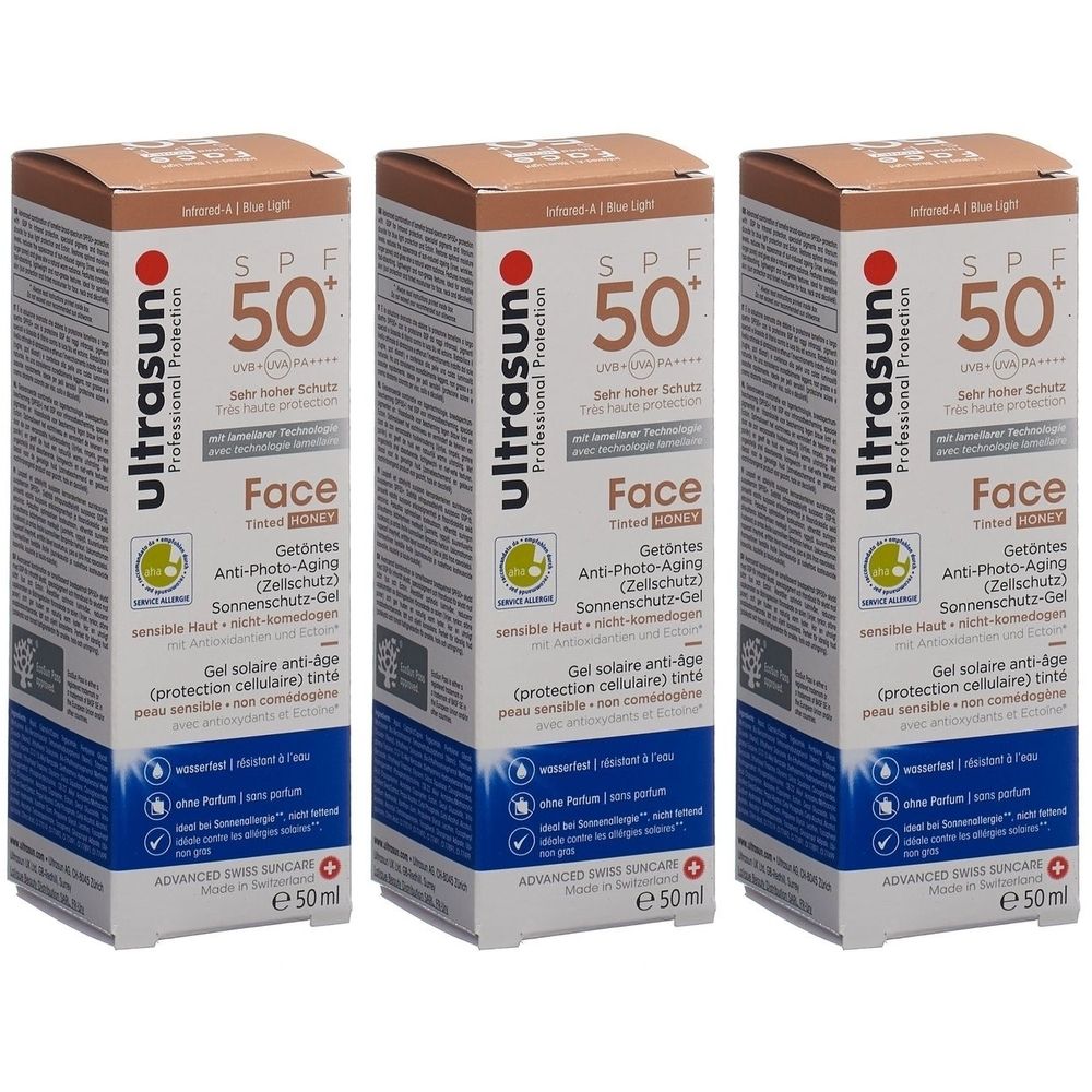Trois boîtes de ULTRASUN Face Anti-Aging-Sonnengel SPF50+. Inscription : SPF 50+, Face, Anti-Photo-Aging, Sonnenschutz-Gel. Emballage marron et blanc.