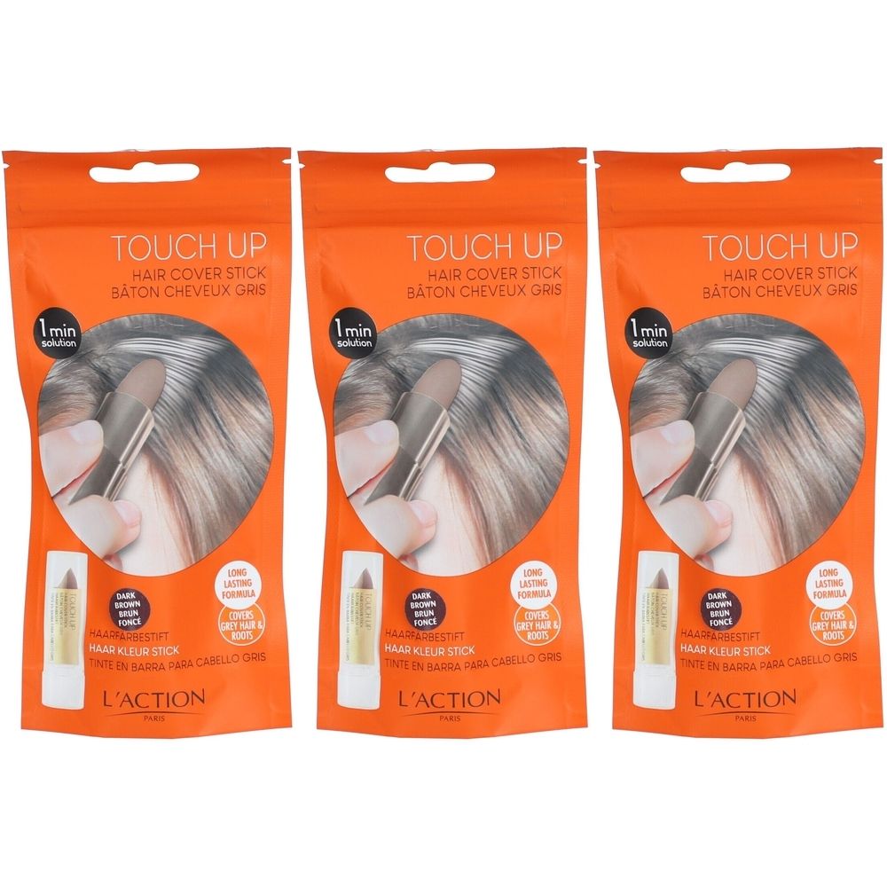 Drei Packungen L'ACTION COSMETIQUE Haarfärbestift. Jede Packung zeigt einen Stift und eine Anwendung auf grauem Haar. Text: TOUCH UP, HAIR COVER STICK.