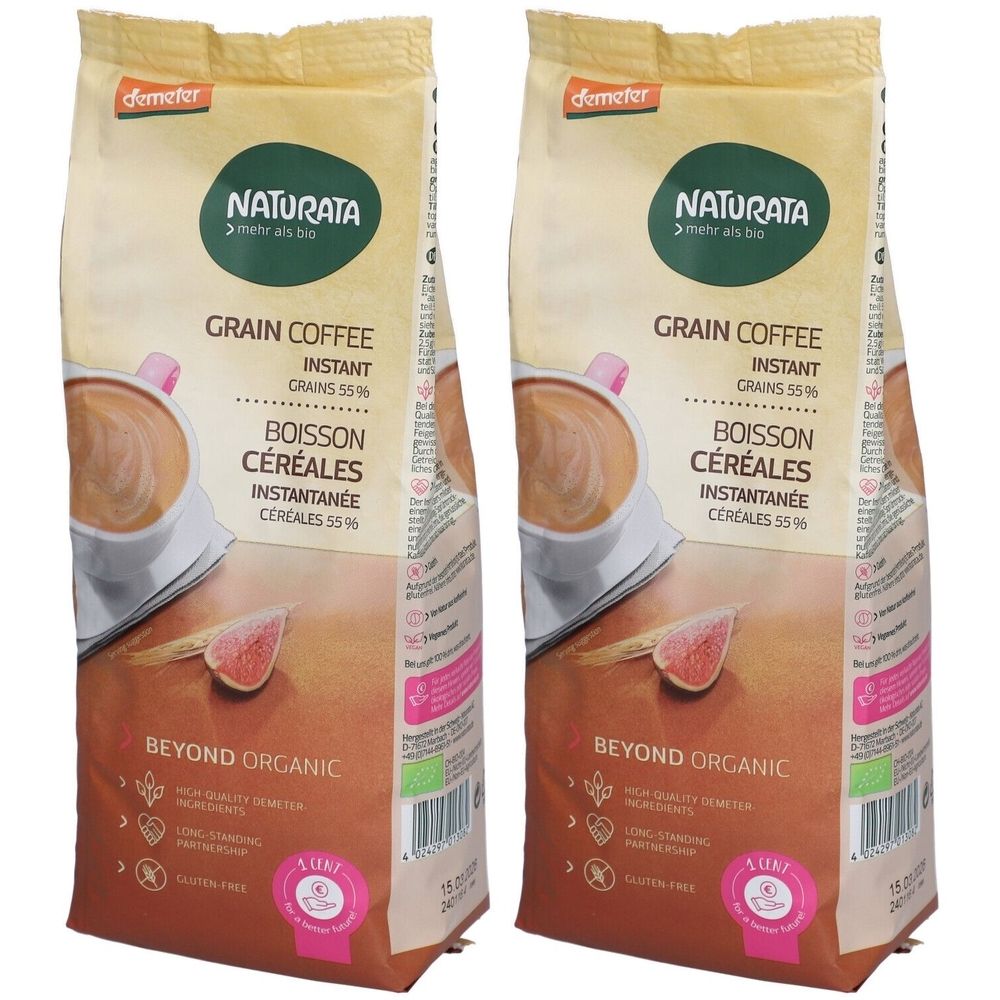 Zwei Beutel Getreidekaffee. Aufschrift: Naturata, Grain Coffee, Instant, Boisson Céréales. Demeter-Siegel. Pinkes Qualitätszeichen.