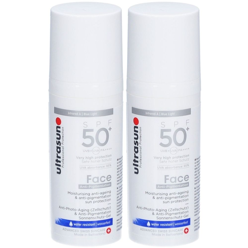 Zwei weiße Flaschen mit Aufschrift "ultrasun Face SPF 50+". Wasserfest, Anti-Aging und Anti-Pigmentierung.