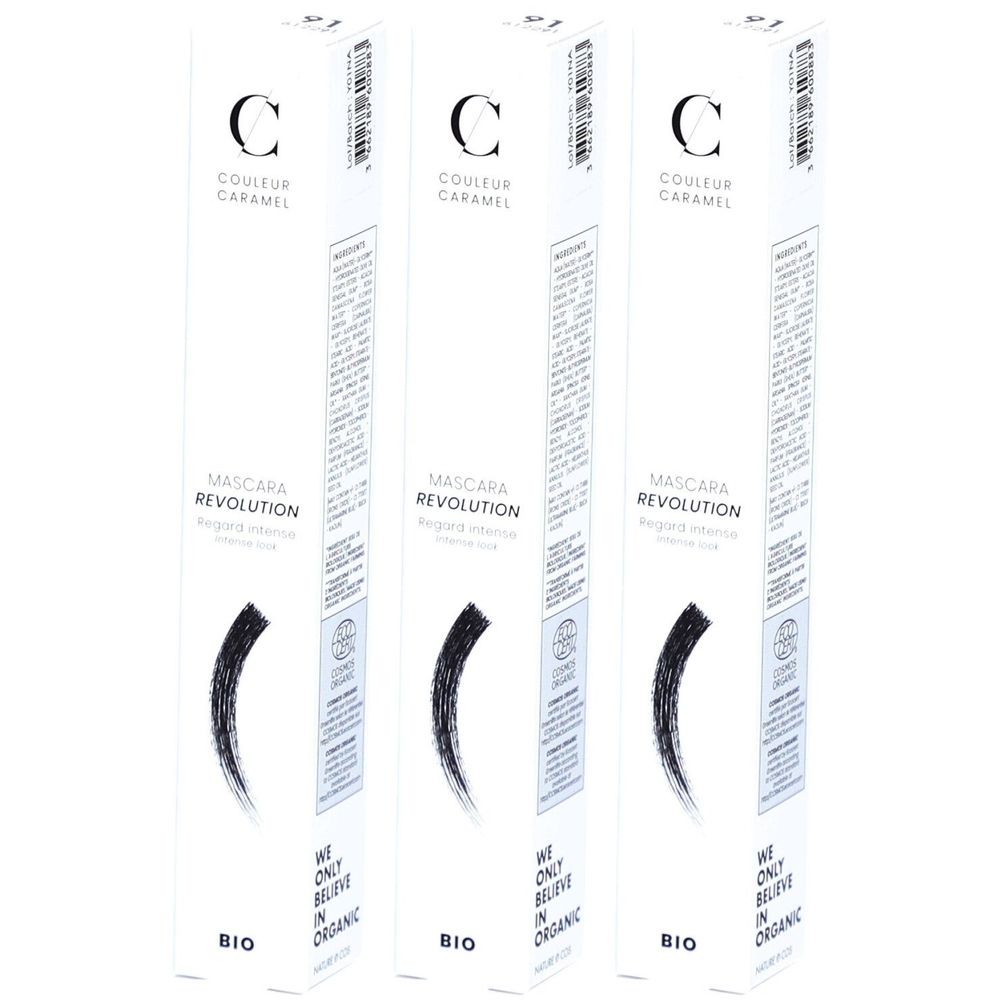 Trois boîtes de mascara COULEUR CARAMEL Revolution. Boîtes blanches avec trait de mascara noir. Certification bio.