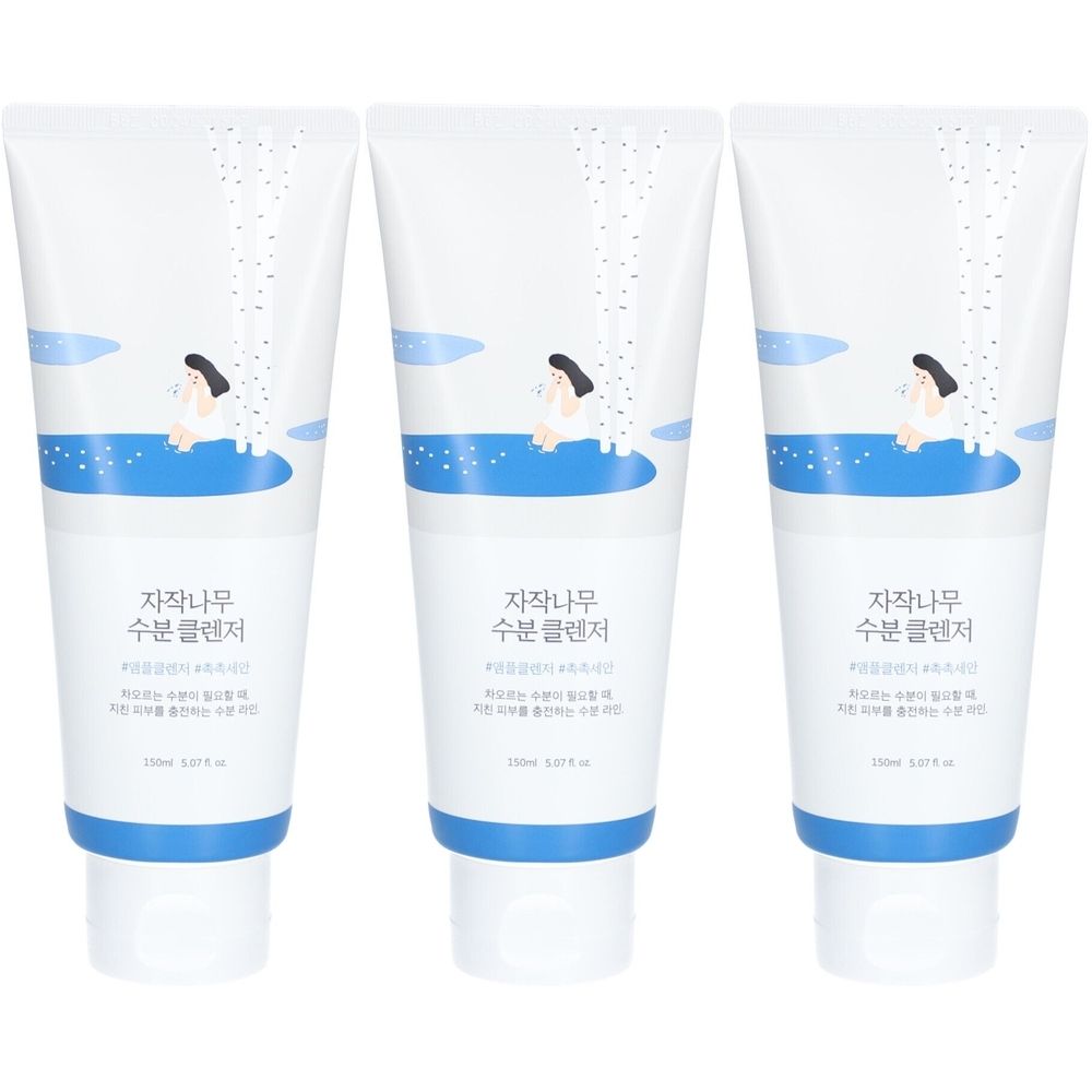 Drei weiße Tuben mit blauem Akzent. Auf jeder Tube ist ein koreanischer Text und eine Illustration einer Person in einem Pool zu sehen.