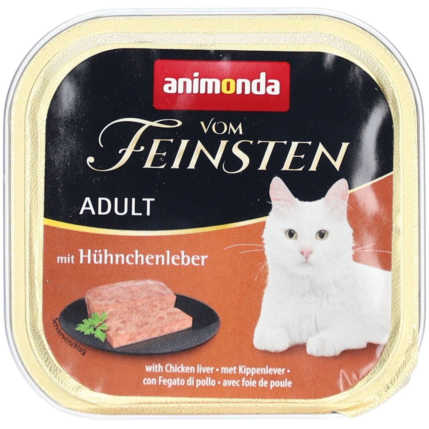 Animonda vom Feinsten Adult kattenvoer met kip lever. Vierkante bak met een witte kat en paté.