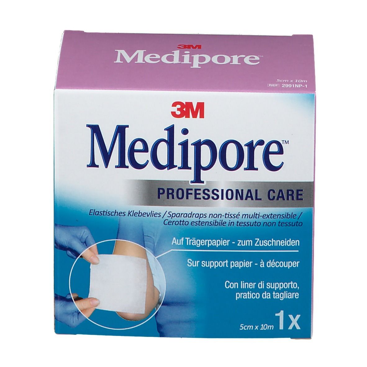 Box mit 3M Medipore. Aufschrift: PROFESSIONAL CARE. 5cm x 10m. Produkt wird auf Papier geschnitten. Mit Liner.
