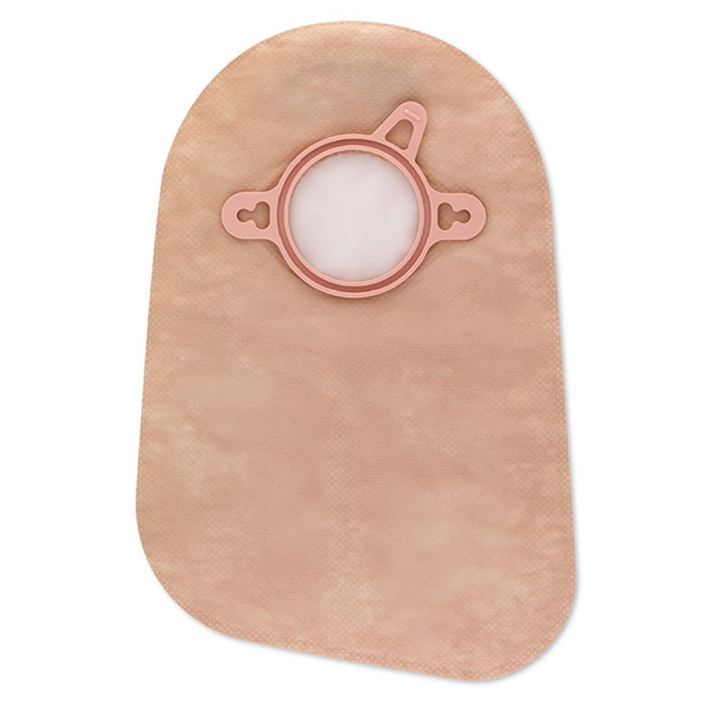 Hautfarbener Ausstreifbeutel mit rosa Verschlussring. Der Beutel hat eine ovale Form.